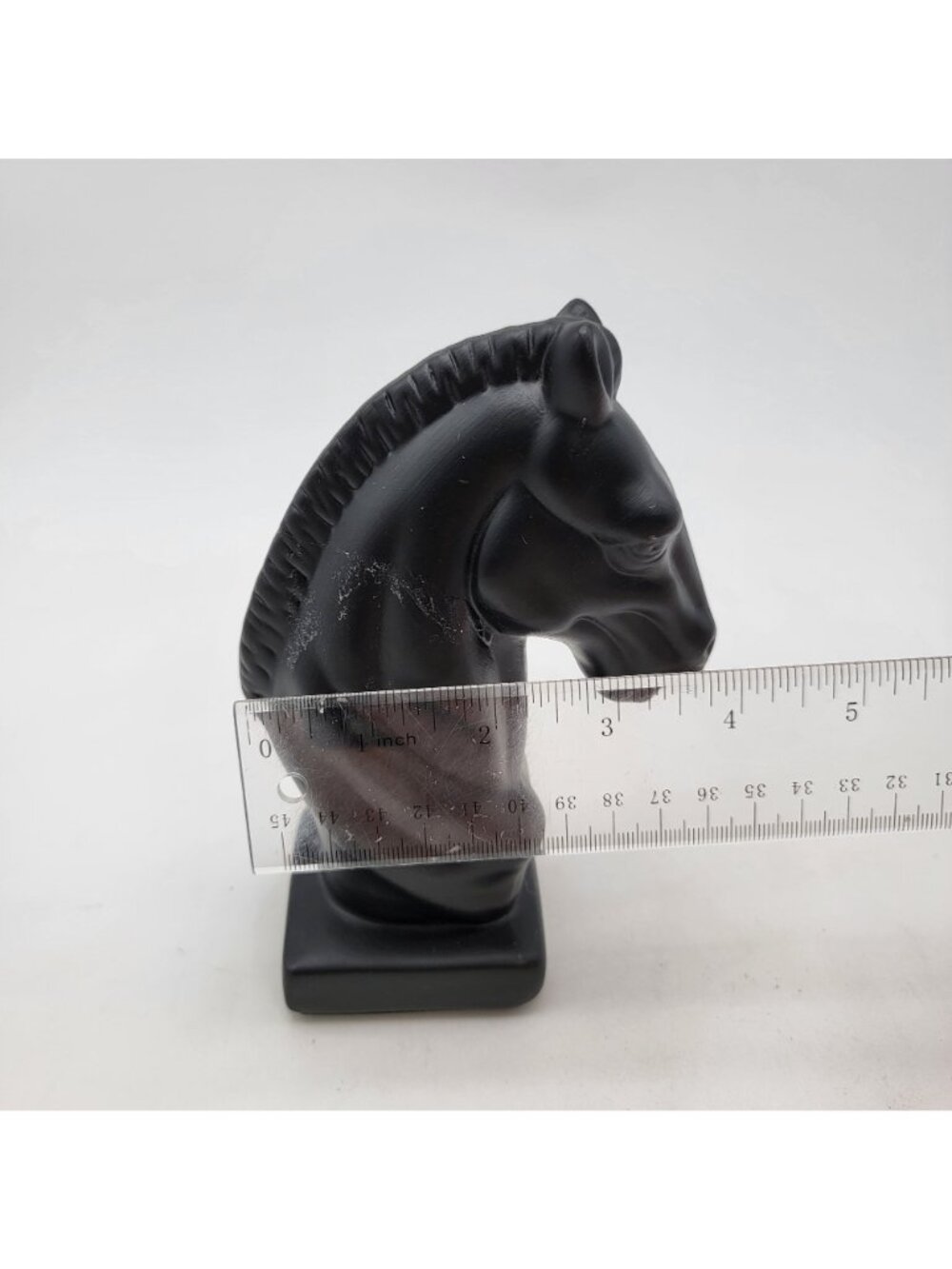 Black Horse Head Chess Piece Statue Table Decor - Picture 11 of 11